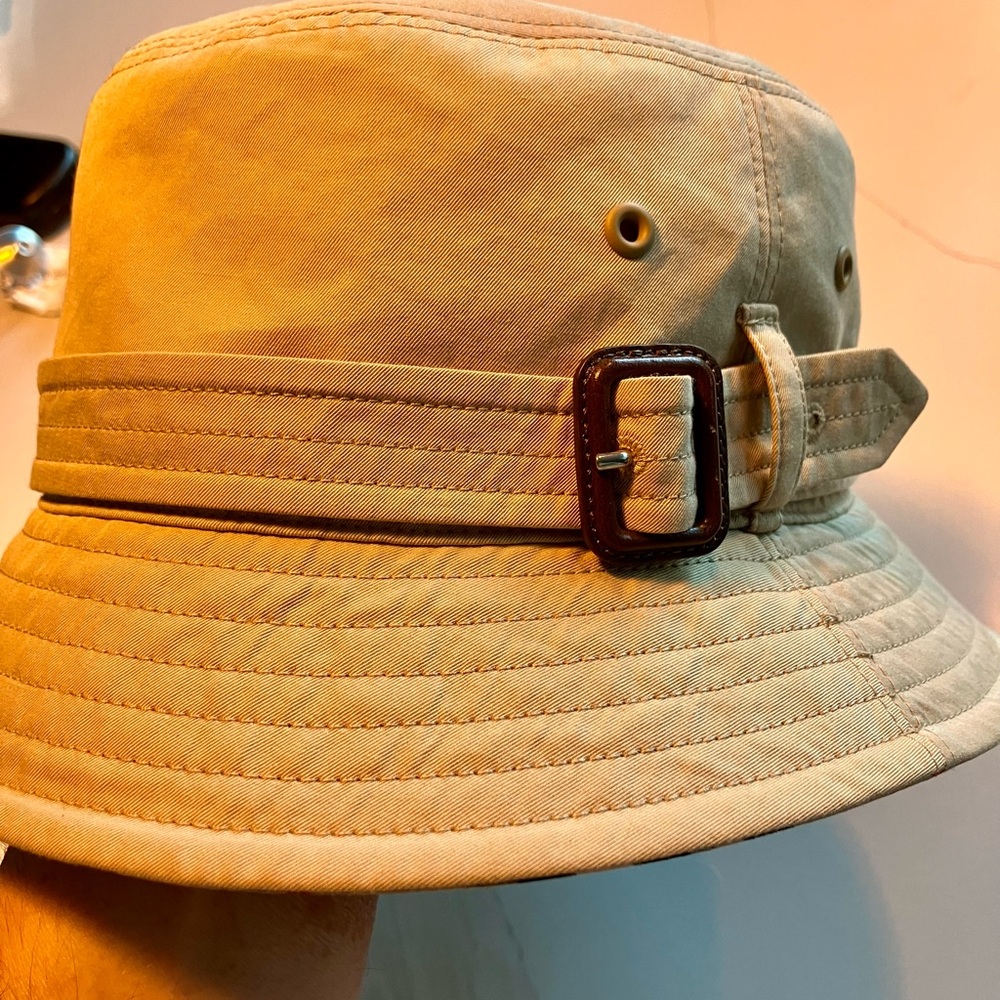 Burberry Tan Bucket Hat Classic Accessories - Picture 5 of 8